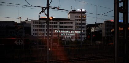 Das BILLBOARD in Zürich: Beleuchtungsinstallation
